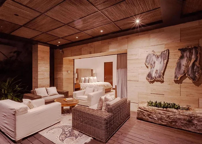 Beachfront House Of Sirens Pousada *